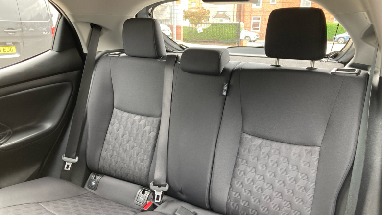 Toyota Yaris 1.5 Hybrid Icon 5dr CVT Hybrid Hatchback